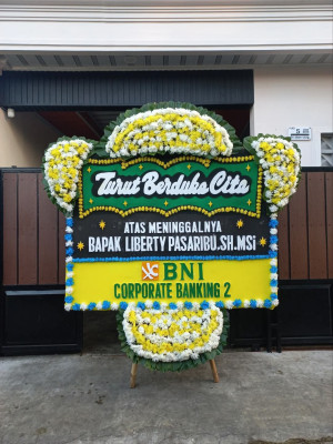 Papan Bunga Duka di Wonosamodro